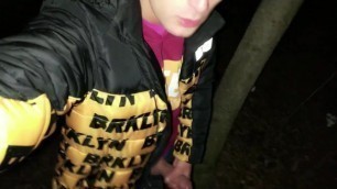 Teen Big Cumshot and Moaning Outdoor