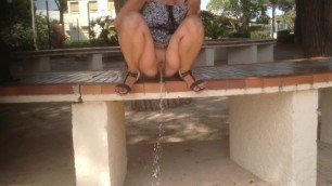 Urine En Public
