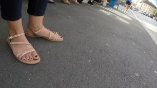 BEST 2019 SEXY MILF LEGS TEEN TOES AMATEUR VOYEUR CANDID FEET 252