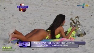 Nicole Bahls De Biquini Fluorescente Na Praia - Superpop - RedeTV - 2010