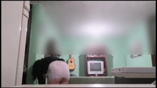Cheatin Wife Fucks Delivery Guy for Free Pizza
