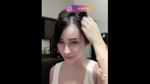 BIGO LIVE INDONESIA SEXY BEAUTIFUL GIRL - DINADINI TANKTOP PUTIH