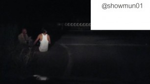 Showoff to 2 Men Drunk Side off Street