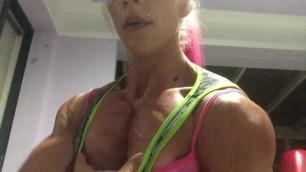 Sexy Pec Flexing