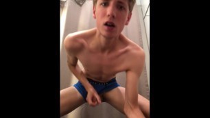 Skinny Twink Wanking in the Fitting Room