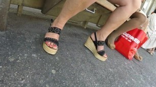 BEST 2019 SEXY MILF LEGS TEEN TOES AMATEUR VOYEUR CANDID FEET 31