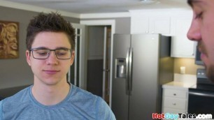 Athletic spex bottom breeded by estate agent
