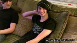 Gay sexy boys having male first time Aron met William at