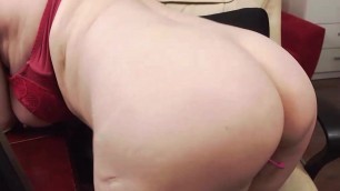 Hairy Mature Fingers Pussy In Nylons
