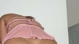 Sexy pawg rides huge dildo from behind and squirts
