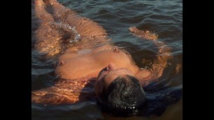 Vintage Beach Girls - Sexy Slideshow
