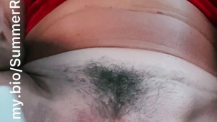 Hot Mom of 5 gets naked in her car & CUMS FAST & HARD