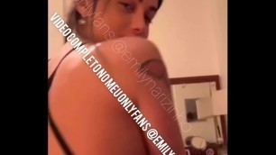 Narizinho trans dando o cuzinho d&period; até o cara gozar