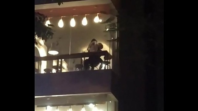 Đá»t lén nhau tưng bừng tại quán trà sữa Hekcaa