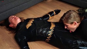 Super Heroes Sex Fight - Batman Girl defeated & humiliated by Tiffany Tatum