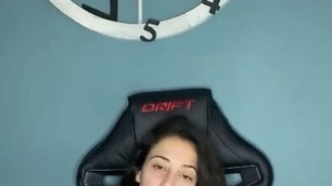 Squirt on gaming chair